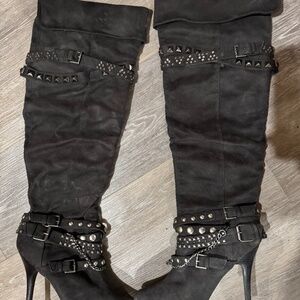 Bakers Black Punk Rocker style suede knee high zipper boot